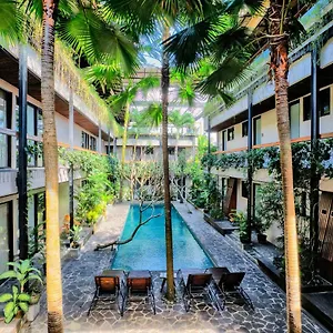 Outpost Penestanan Hotell